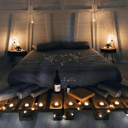 Glamping The Teepee