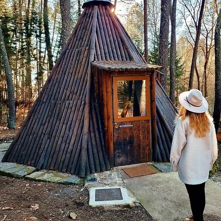 Campo de lujo Glamping The Teepee Mombeltrán