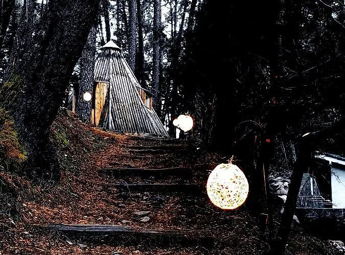 Luxury tent Glamping The Teepee