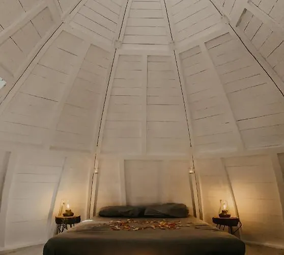 豪华帐篷 Glamping The Teepee